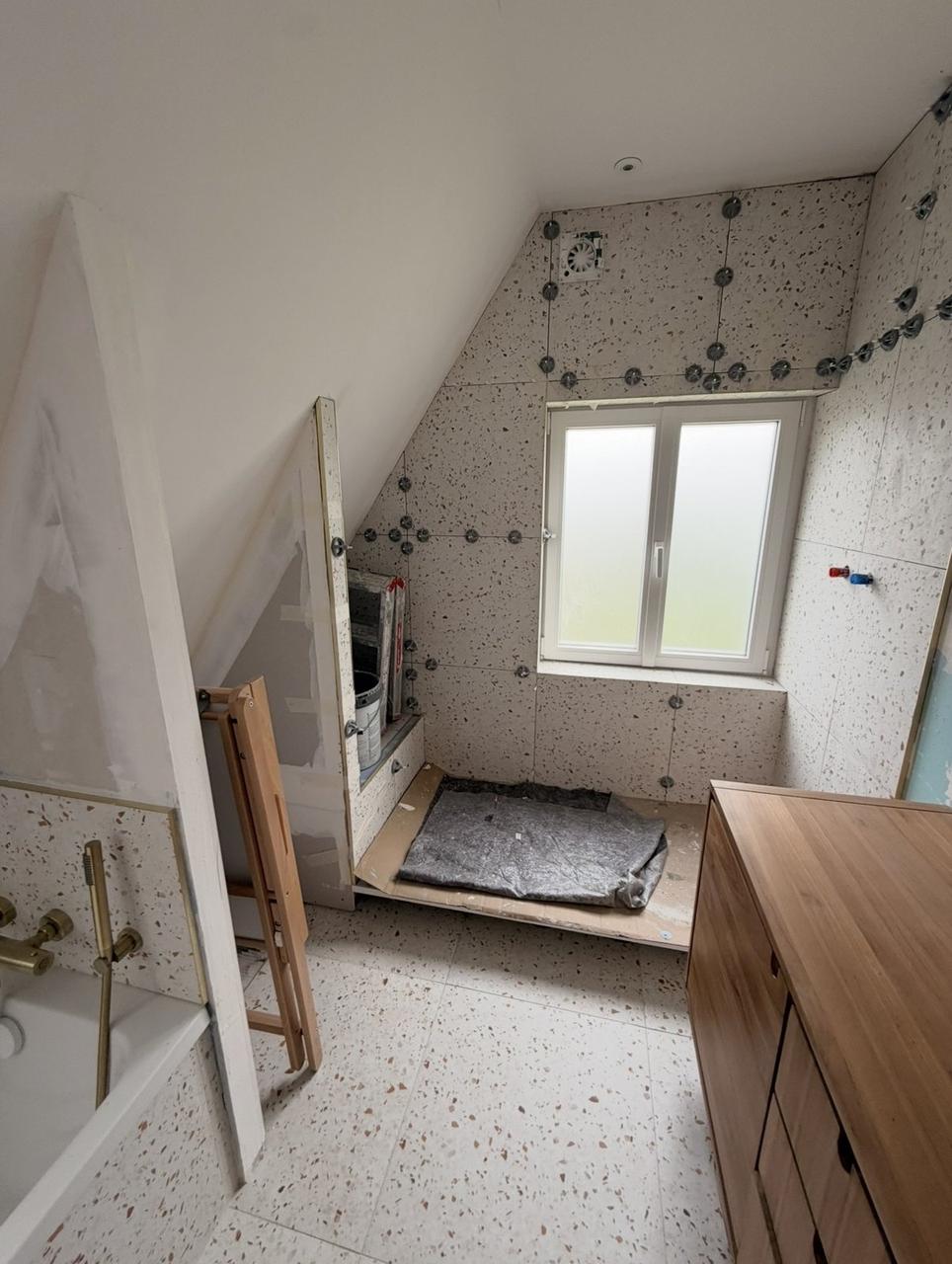 Rénovation salle de bain enfant Bois d'Achelles – pendant travaux, 6