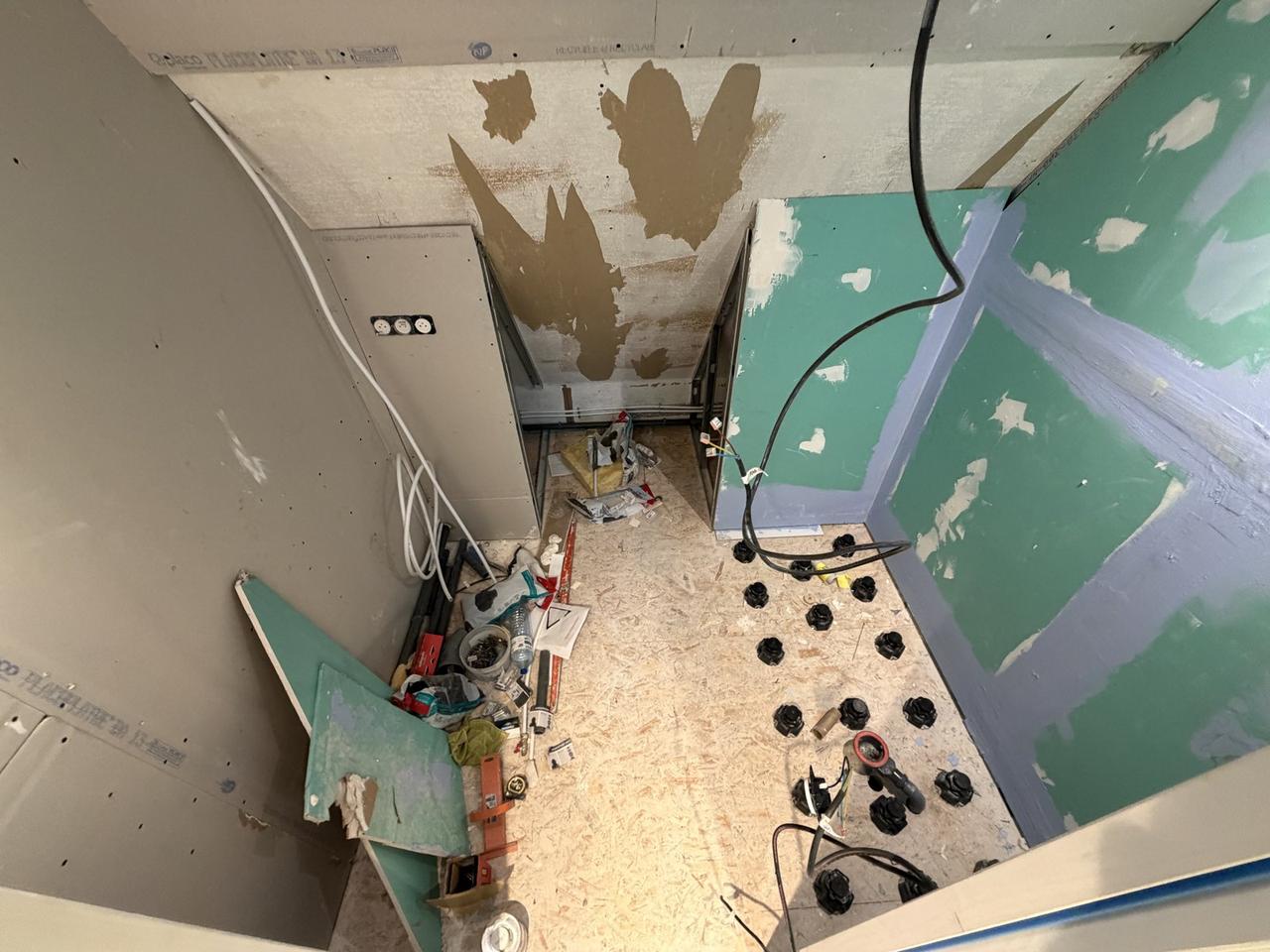 Rénovation salle de bain parentale Bois d'Achelles – pendant travaux, 1