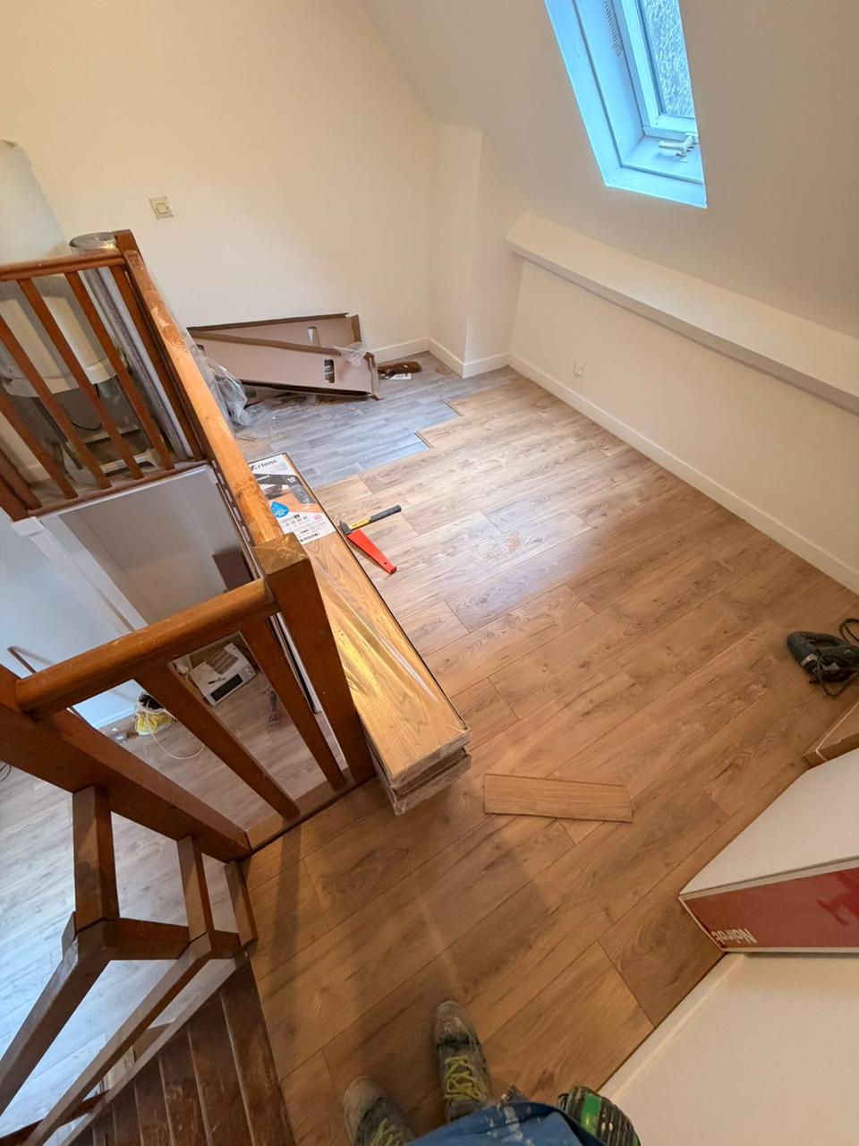 Pose parquet étage – sous velux