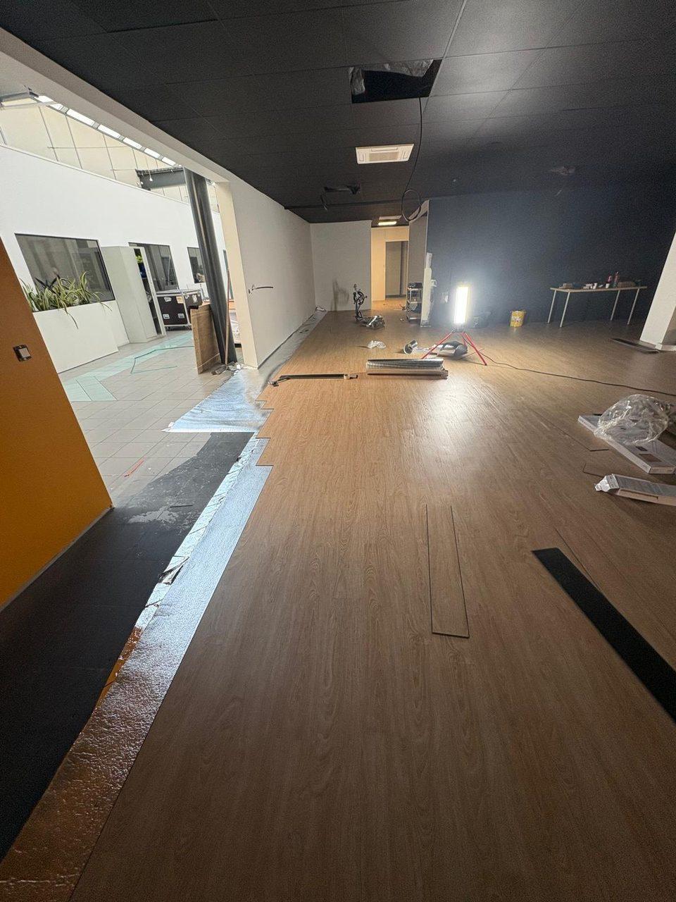 Pose de revêtement de sol à Tourcoing — Top Reno
