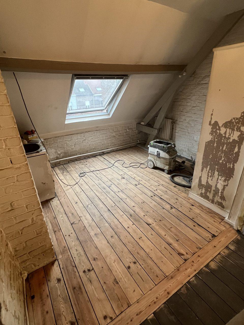Pose de revêtement de sol à Tourcoing — Top Reno